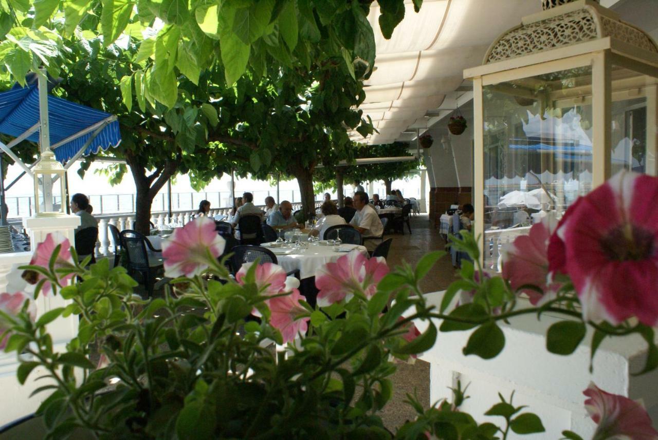 Hotel Restaurant Juanito Platja Sant Carles de la Ràpita Exterior photo